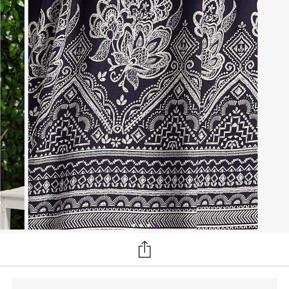 Suzanne Betro V-Neck Abstract Floral Dress - Picture 6 of 9